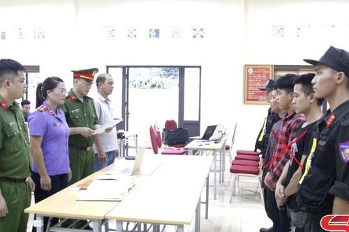 Khởi tố vụ án, khởi tố 42 bị can trong vụ khai thác vàng trái phép tại xã Gia Phù