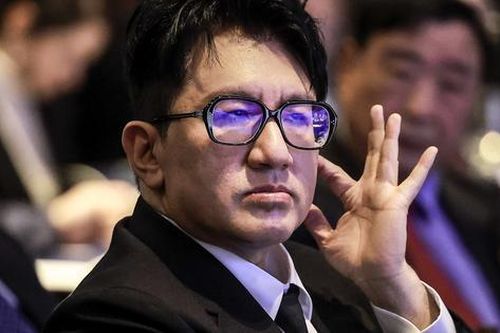 Chủ tịch Bang Si Hyuk gặp bê bối tài chính, Hybe vẫn 'hốt bạc' nhờ đâu?