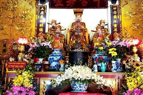 Đền Ông Hoàng Bảy – Điểm đến tâm linh linh thiêng nơi cửa ngõ Tây Bắc