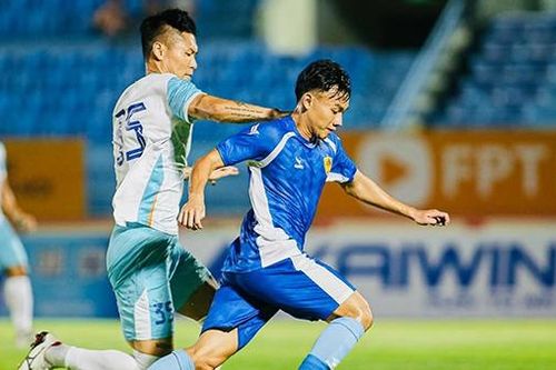 Mùa giải V.League kỳ lạ
