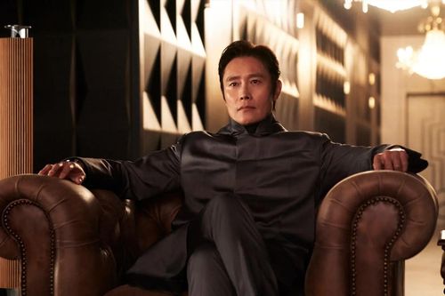 Lee Byung Hun nhận giải tôn vinh đặc biệt tại LHP Toronto