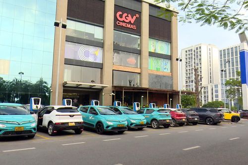 Cuộc đua đầu tư trạm sạc xe điện tại Việt Nam