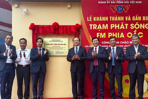 Đài VOV khánh thành và gắn biển Trạm phát sóng FM Phia Oắc