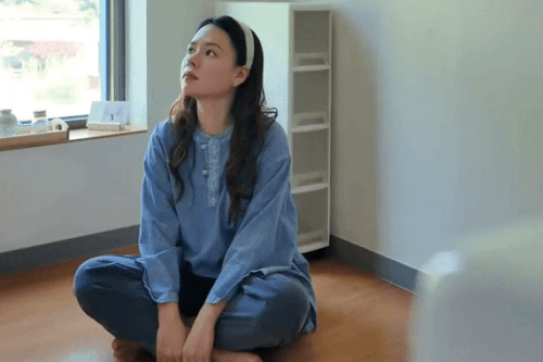Cô gái Việt chi 2,8 triệu đồng để 'đi tù' ở Hàn Quốc