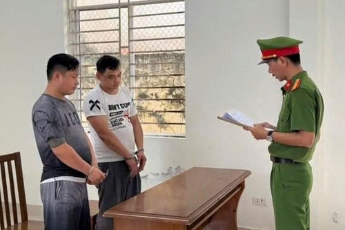 Bắt 2 kẻ giả danh công an cướp tài sản tại tụ điểm đánh bạc ở Đà Nẵng