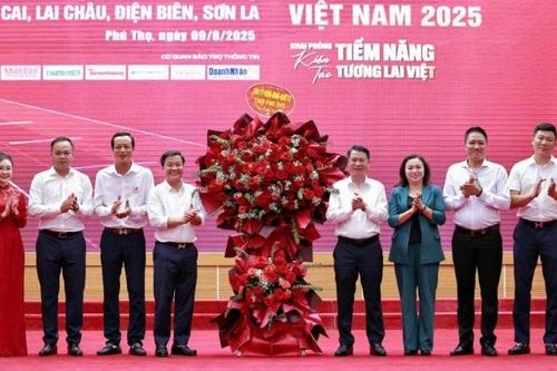 Doanh nghiệp trẻ khu vực Tây Bắc Bộ đề xuất các giải pháp chuyển đổi số, tăng trưởng xanh