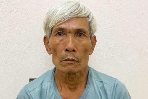 Thay tên, đổi họ vẫn không thoát