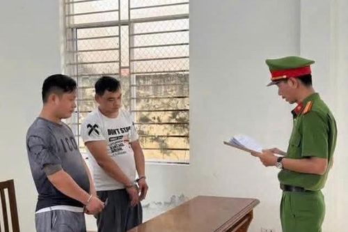 Bắt 2 đối tượng giả Công an cướp 170 ngàn đồng