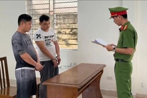 Bắt 2 đối tượng giả danh công an, cướp tiền trên 'chiếu bạc' ở Đà Nẵng
