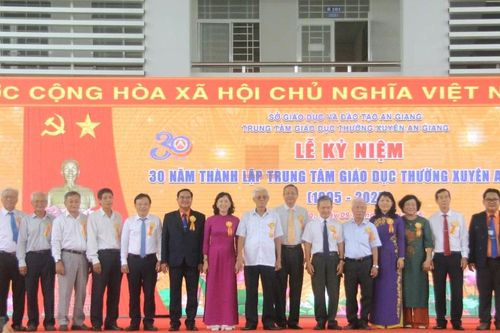 Trung tâm Giáo dục thường xuyên tỉnh An Giang kỷ niệm 30 năm thành lập