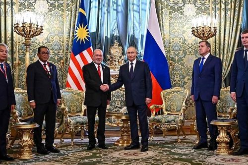 Chuyến thăm lịch sử của Quốc vương Malaysia