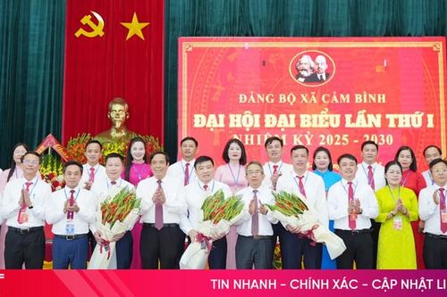 Phó Bí thư Thường trực Tỉnh ủy dự Đại hội Đảng bộ xã Cẩm Bình