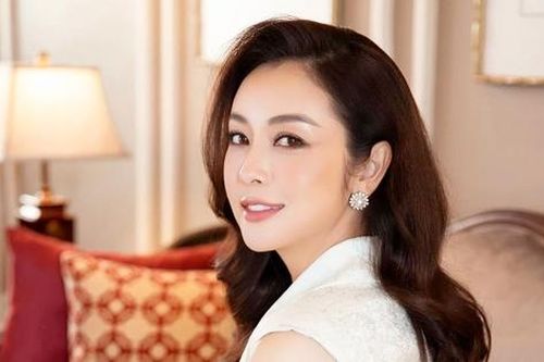 Hoa hậu 4 con: Cuộc sống viên mãn, sang chảnh, U40 vẫn khiến chồng 2 say đắm