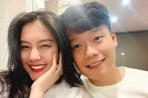 Hậu vệ Thành Chung vừa hoàn thành căn biệt thự bạc tỷ hiện đại, sang trọng