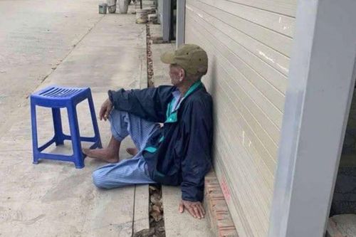 Thực hư chuyện người đàn ông 70 tuổi ở Hải Phòng phải sống vạ vật ở vỉa hè vì bị vợ con hắt hủi