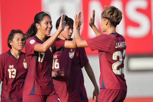 Thắng 7-0, Thái Lan loại Campuchia