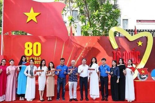 Mở Chiến dịch truyền thông 'Tôi yêu Tổ quốc tôi' trong thanh niên