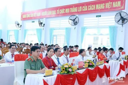 CHÀO MỪNG ĐẠI HỘI ĐẢNG BỘ CÁC CẤP, ĐẠI HỘI ĐẢNG BỘ TỈNH NHIỆM KỲ 2025-2030 VÀ ĐẠI HỘI LẦN THỨ XIV CỦA ĐẢNG Phát huy kết quả đạt được, xây dựng xã Phú Lâm phát triển toàn diện