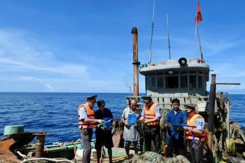 Tuổi trẻ Chi đội Kiểm ngư số 2 xung kích chống khai thác IUU