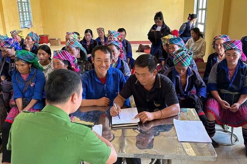 Lào Cai đẩy mạnh tuyên truyền, phổ biến giáo dục pháp luật cho đồng bào dân tộc thiểu số