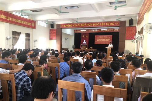 Nói chuyện chuyên đề 'phát triển khoa học công nghệ, đổi mới sáng tạo và chuyển đổi số'