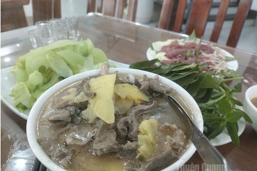 Dê núi vùng cao nguyên đá
