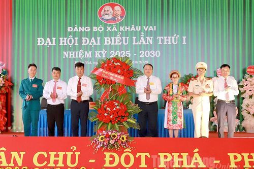 Phó Bí thư Tỉnh ủy, Chủ tịch UBND tỉnh Phan Huy Ngọc: Khâu Vai phải đặt mục tiêu đưa ngành Du lịch trở thành ngành kinh tế mũi nhọn