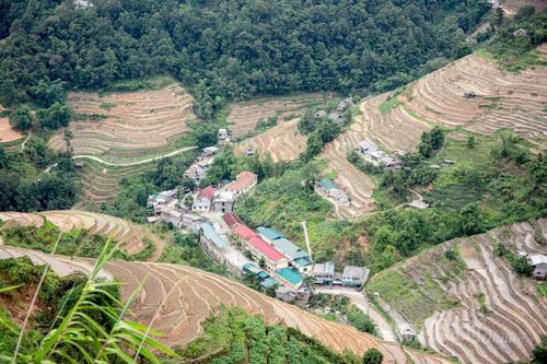 Chung tay khắc phục hậu quả sạt lở tại trường vùng cao xã Thàng Tín
