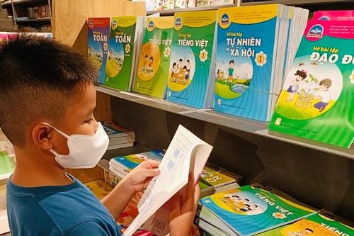 TP. Hồ Chí Minh: Bảo đảm 100% học sinh được trang bị đầy đủ sách giáo khoa