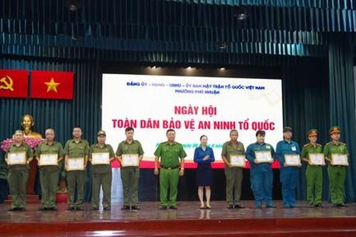 Phường Phú Nhuận: Nhiều kết quả tích cực trong phong trào toàn dân bảo vệ an ninh Tổ quốc