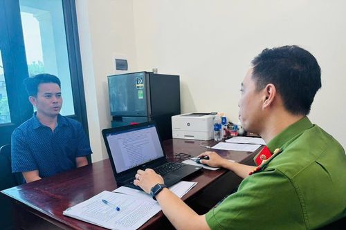 Giao xe máy cho con trai chưa đủ tuổi gây tai nạn chết người, bố bị khởi tố