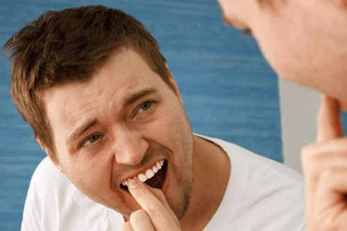 Răng lung lay - Làm sao để chắc lại?