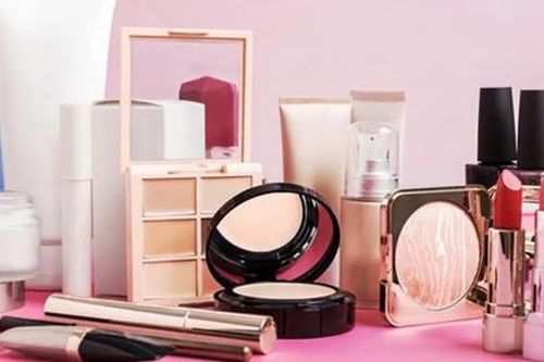 Bộ Y tế phạt tiền, yêu cầu tiêu hủy 16 sản phẩm mỹ phẩm của Công ty Phú Thái.