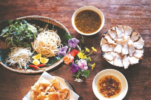 Cao lầu phố Hội