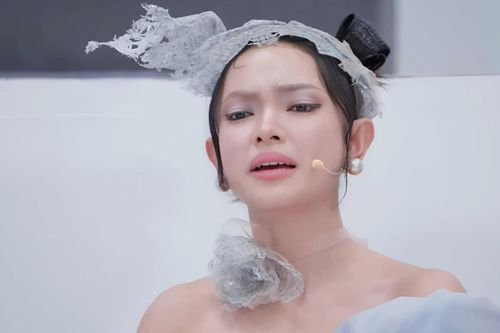 Châu Bùi ám ảnh việc bị chê