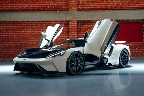 Siêu xe Ford GT Heritage Edition giá 1,25 triệu USD