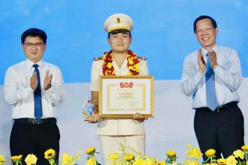 Người chiến sĩ Công an trẻ với trái tim thiện nguyện