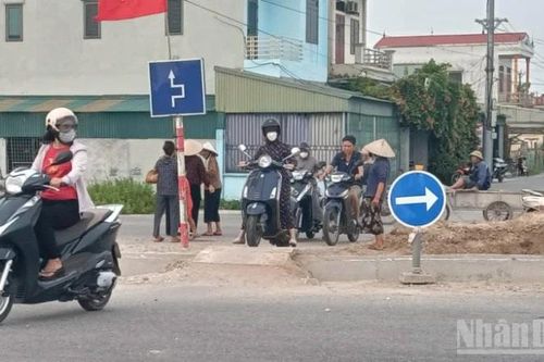 Hưng Yên: Dự án đường giao thông chia cắt đôi thôn, nhiều bất cập nảy sinh