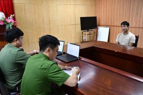Công an Đà Nẵng làm rõ nhóm lừa đảo hơn 10 tỷ đồng qua 'hack' Facebook