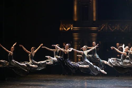 Đoàn ballet đương đại hàng đầu thế giới Eifman Ballet lần đầu đến Việt Nam