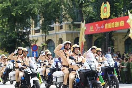 Công an Thủ đô đi giữa vòng tay Nhân dân