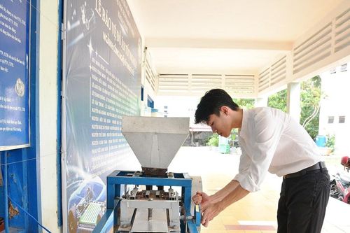 Thứ trưởng Bộ Giáo dục và Đào tạo: Lấy học phí của sinh viên để đầu tư cho nghiên cứu khoa học là không đúng