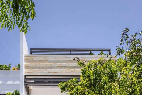 Thiết kế nhà 5 tầng tích hợp không gian sống và kinh doanh tại Nha Trang