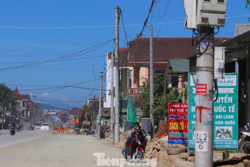 Dự án nghìn tỷ gặp khó vì chậm di dời đường điện