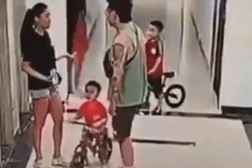 Động thái mới nhất của Công an Hà Nội vụ người đàn ông xăm trổ đánh dã man cô gái