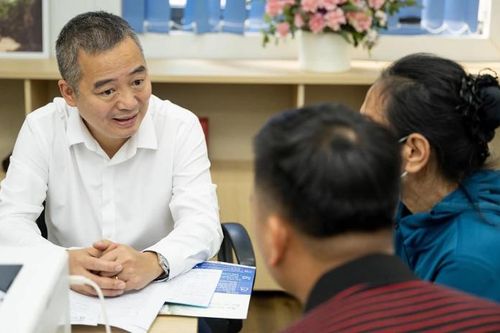 PGS Nguyễn Lân Hiếu nói về sự cần thiết đặt máy sốc điện tim nơi công cộng