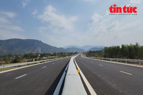 Nghệ An: Thống nhất chủ trương đầu tư cao tốc Vinh - Thanh Thủy