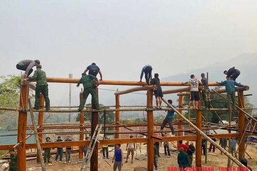 Chung tay xóa nhà tạm, nhà dột nát cho đồng bào khu vực biên giới