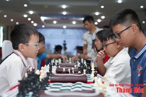 300 vận động viên nhí tranh tài tại Giải cờ vua Hào khí Lam Sơn lần thứ 2