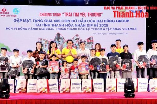 Chương trình 'Trái tim yêu thương' trao quà cho 405 trẻ mồ côi khó khăn tại Thanh Hóa
